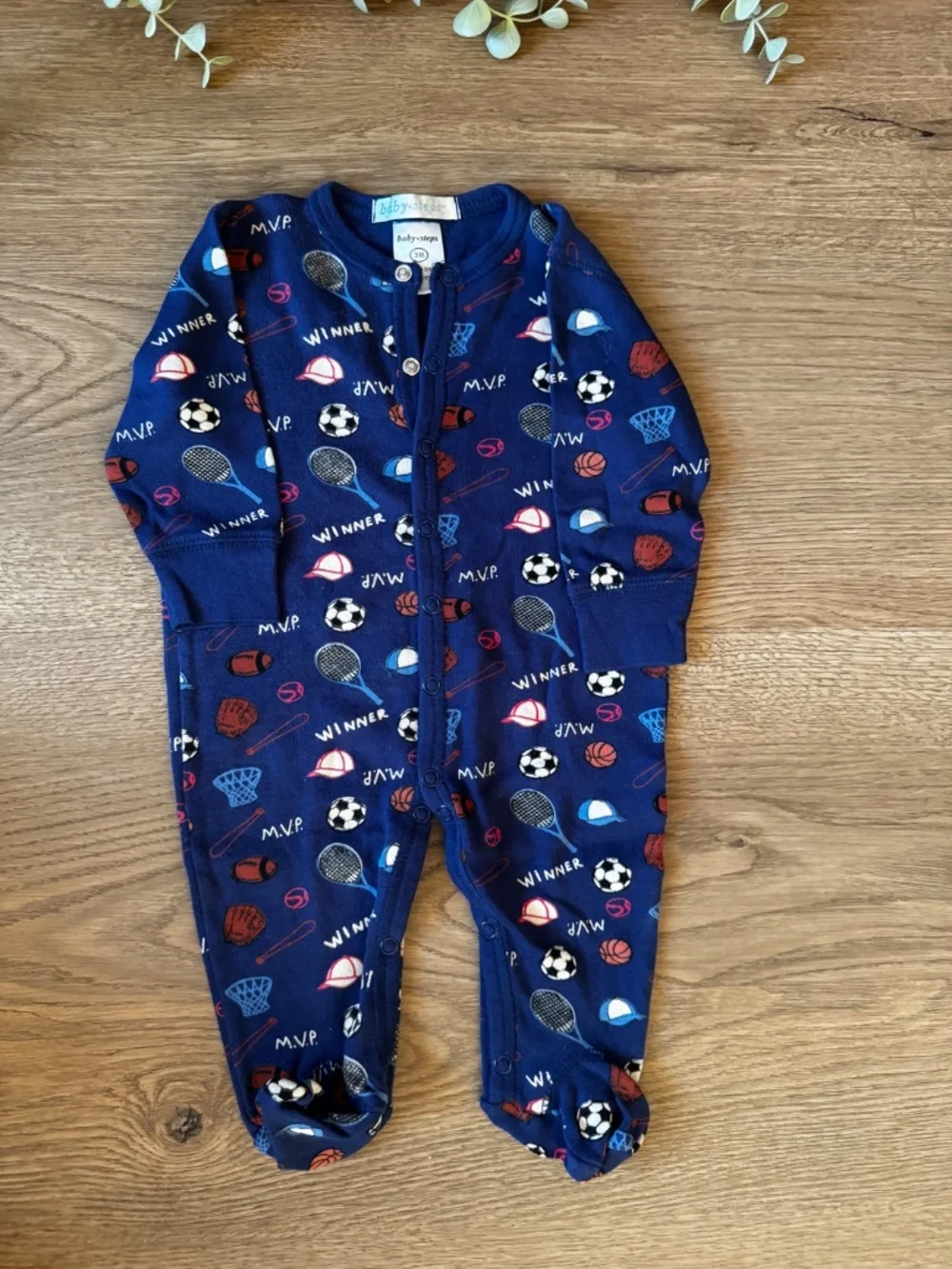 6-Piece Baby Boy Clothing Bundle 0-6M Bodysuits Romper Sleeper Uniqlo Cat & Jack